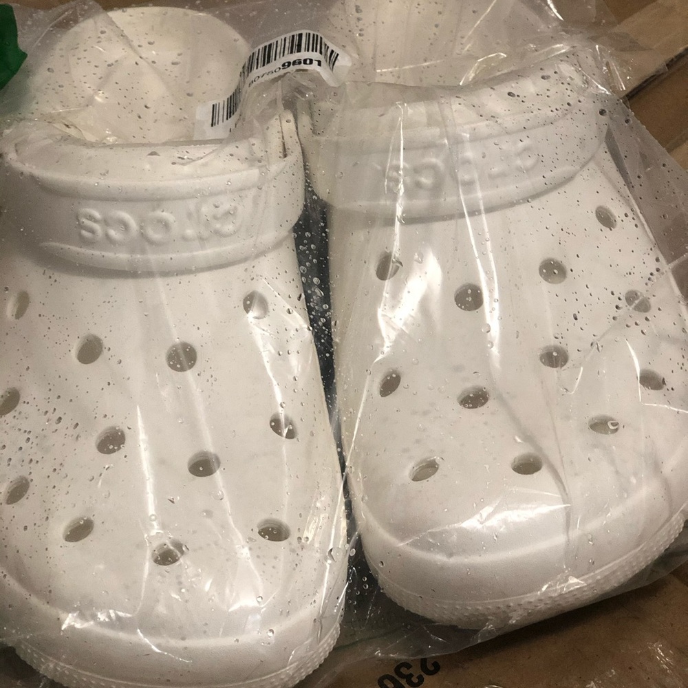 BOGO DEAL 🚨 MENS CROCS